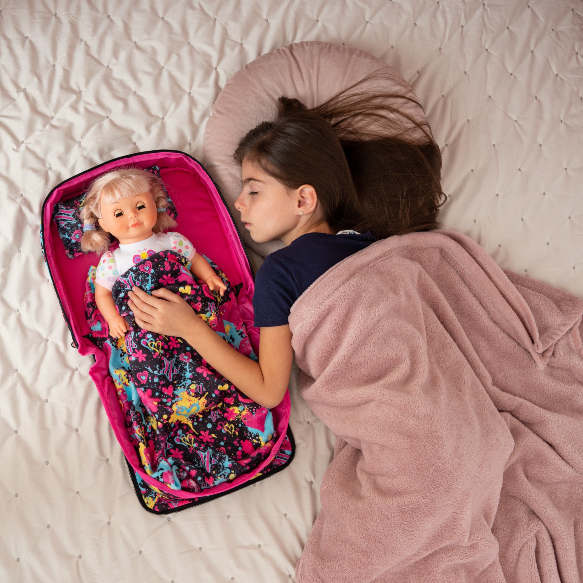 HappyVk - Baby Doll Bed - Portable Doll Bassinet - for Dolls up to 21 inches - Handbag for Girl - Baby Doll Set - Graffiti Design